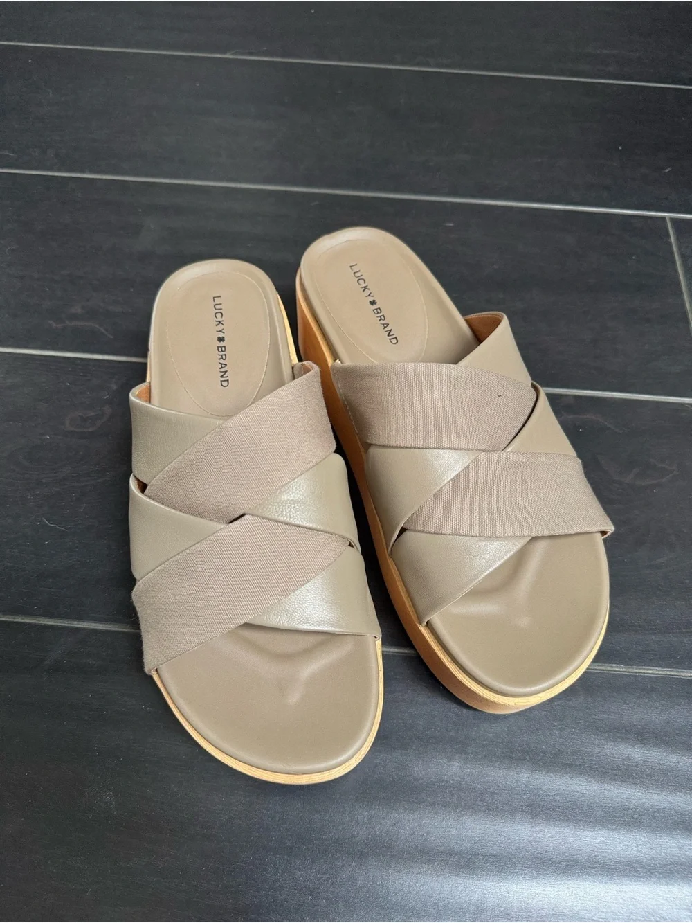 Lucky Brand Women's Taupe Platform Slide Sandals size 8